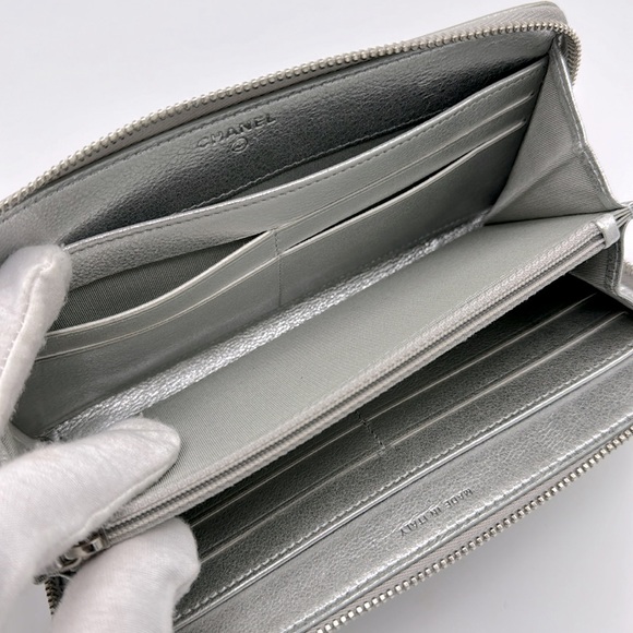 Chanel 2015-2016 Airlines Continental Wallet - Picture 12 of 17